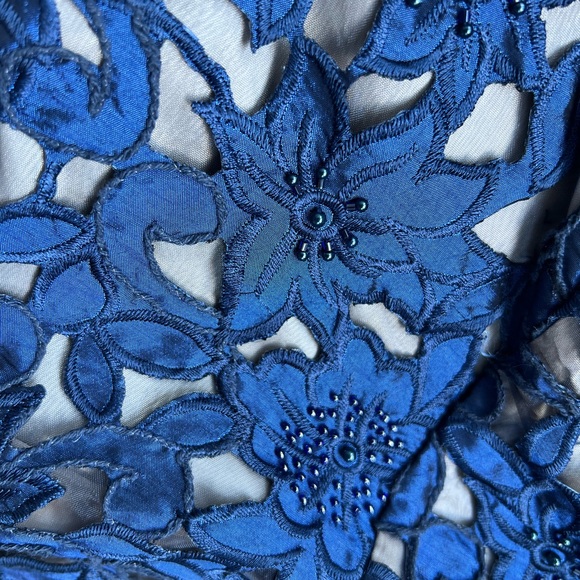 STUNNING NAVY OVERLAY DRESS - Picture 2 of 6